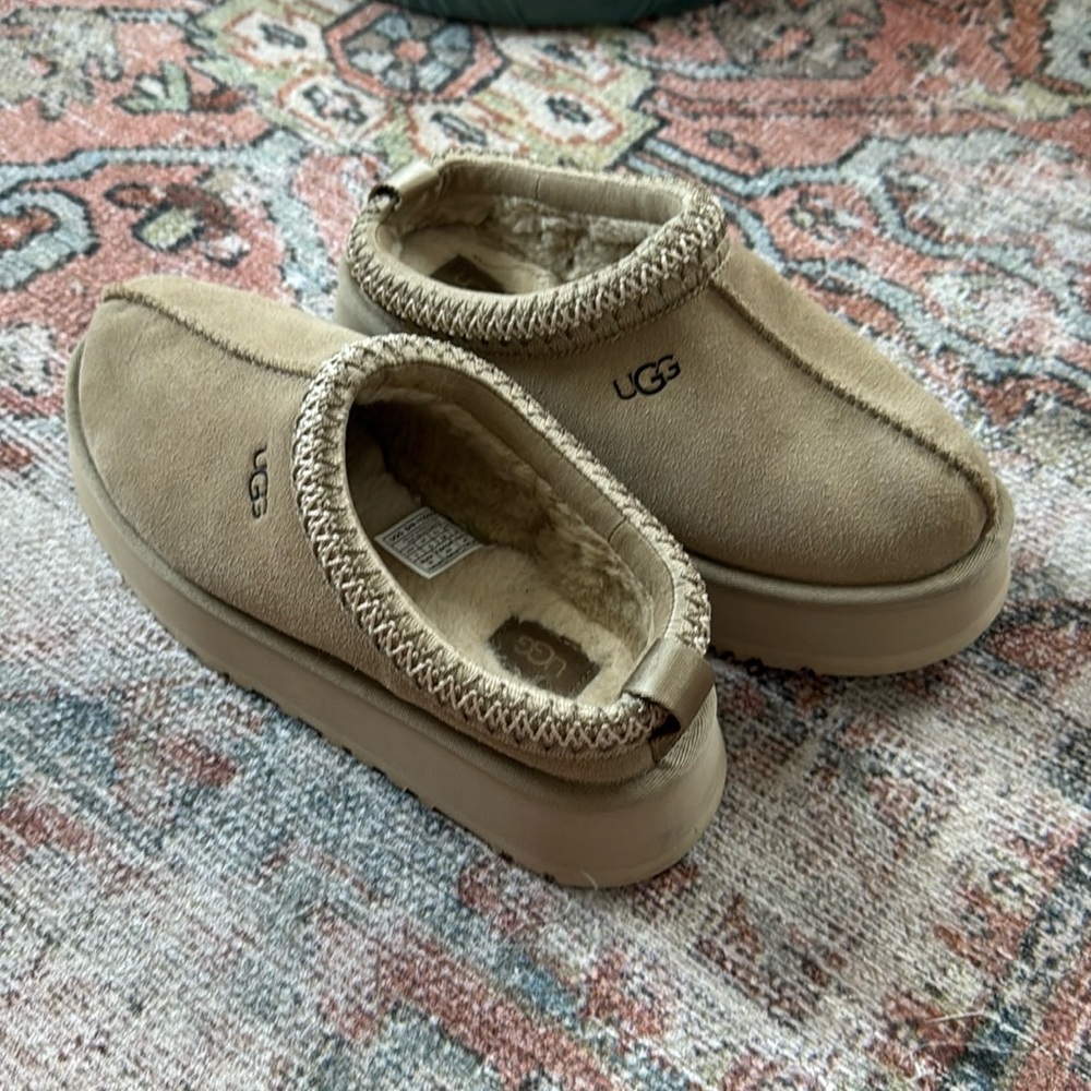 UGG Tazz mustard seed size 7